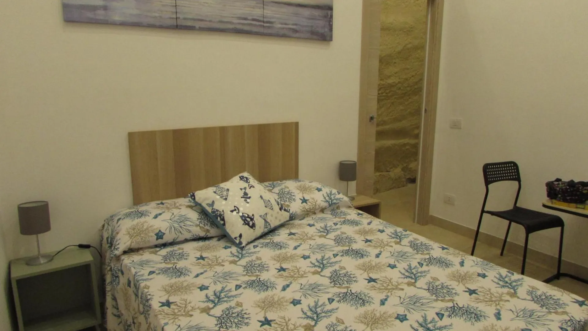 Enzo Home Naples