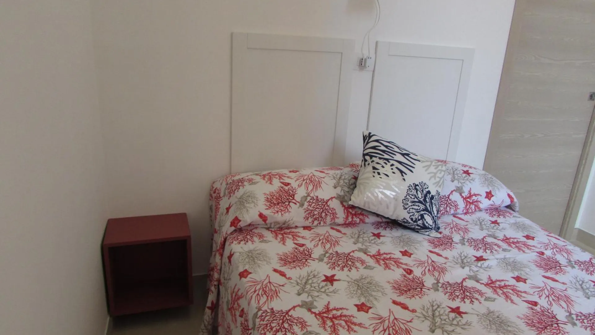 Enzo Home Неаполь Италия